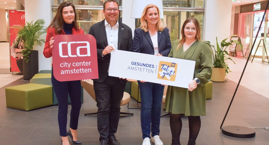 Amstettener Gesundheitstag Pressefoto mit Center Managerin 
