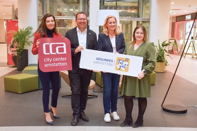 Amstettener Gesundheitstag Pressefoto mit Center Managerin 