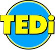 Das Tedi-Logo in gelb befindet sich in Großbuchstaben auf einem blauen Hintergrund. Alles zusammen ist in einem Kreis welches eine gelbe und schwarze Umrandung hat.