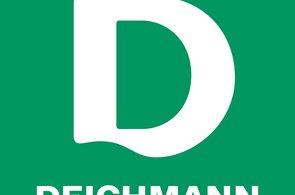 Der Anfangsbuchstabe vom Logo DEICHMANN steht in der Mitte auf einem grünen Rechteck Hintergrund.