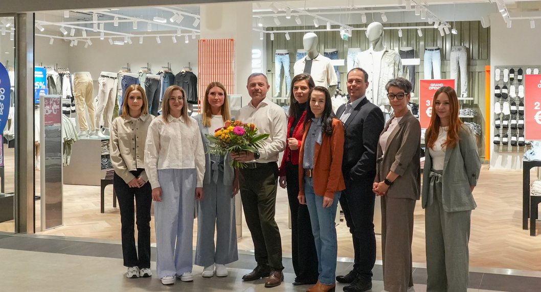 Only and Sons Eröffnung mit dem Centermanagement 