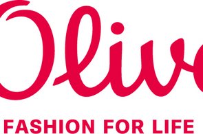 Das Logo s.Oliver in der Farbe Fuchsia auf einem weißen Hintergrund. Darunter in Fuchsia mit dem Schriftzug in Großbuchstaben FASHION FOR LIFE